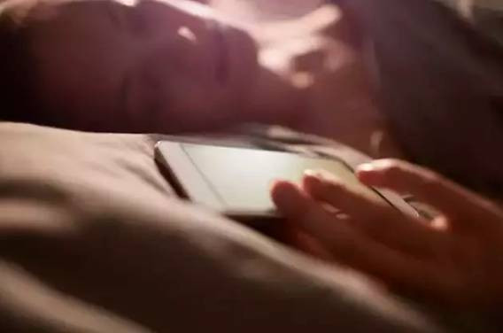 WiFi açık bırakarak uyuyunca vücüdumuza neler oluyor? - Resim: 4